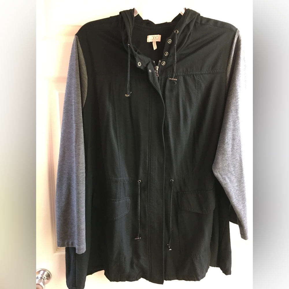 LOGO BY LORI GOLDSTEIN Woman’s Lightweight Jacket size 3X